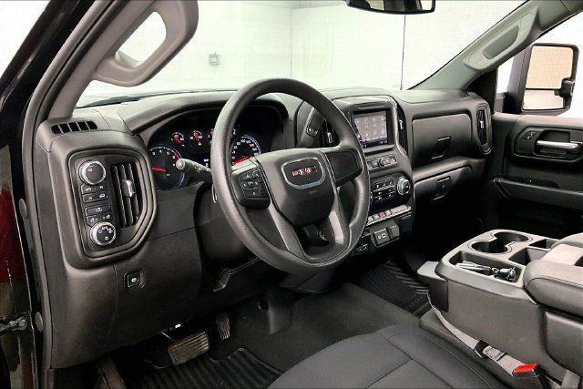 Used 2024 GMC Sierra 1500 Pro w/ Graphite Edition AWD/4WD image 16