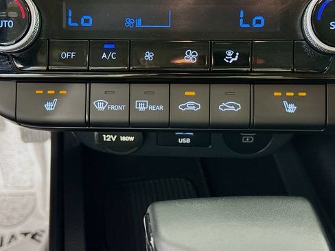 Used 2025 Hyundai Elantra SEL FWD image 22