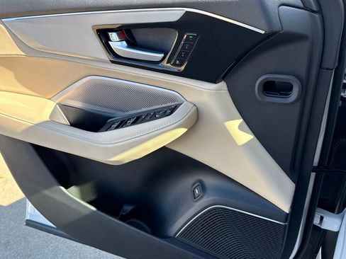 Certified 2025 Acura MDX w/ Technology Package image 36