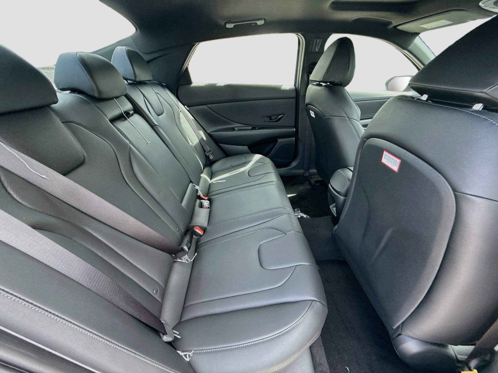 New 2026 Hyundai Elantra SEL Sport FWD image 19