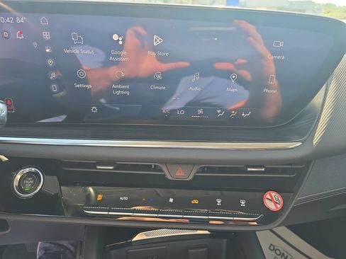 Used 2024 Buick Envision Preferred AWD/4WD image 22