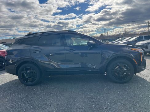 New 2026 Kia Sportage X-Line w/ X-Line Technology Package image 4