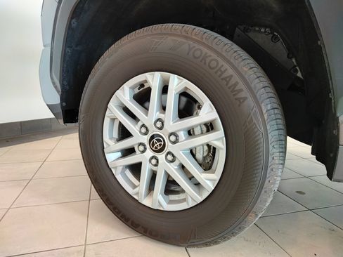 Used 2024 Toyota Tundra SR5 w/ SR5 Convenience Package AWD/4WD image 9