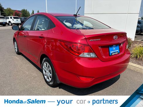 Used 2013 Hyundai Accent GLS FWD image 4
