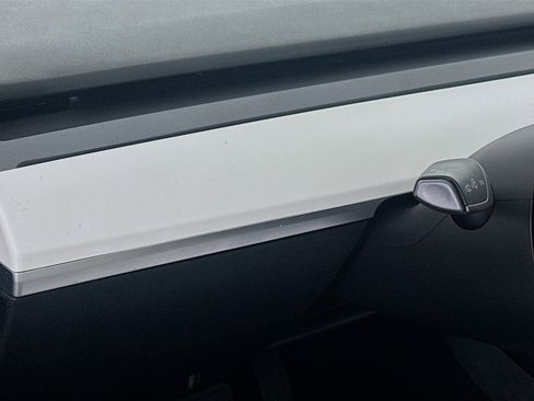 Used 2022 Tesla Model 3 RWD image 16