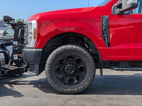 Used 2023 Ford F350 XL w/ FX4 Off-Road Package AWD/4WD image 12