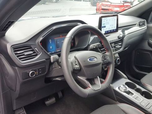 Used 2025 Ford Escape ST-Line image 10