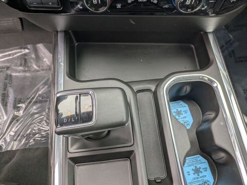 Used 2023 Chevrolet Silverado 1500 LTZ AWD/4WD image 19