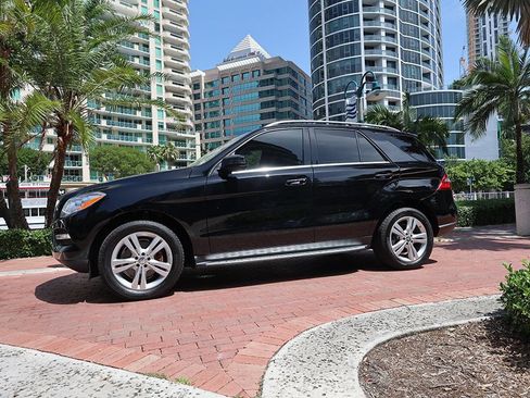 Used 2015 Mercedes-Benz ML 250 BlueTEC 4MATIC image 25