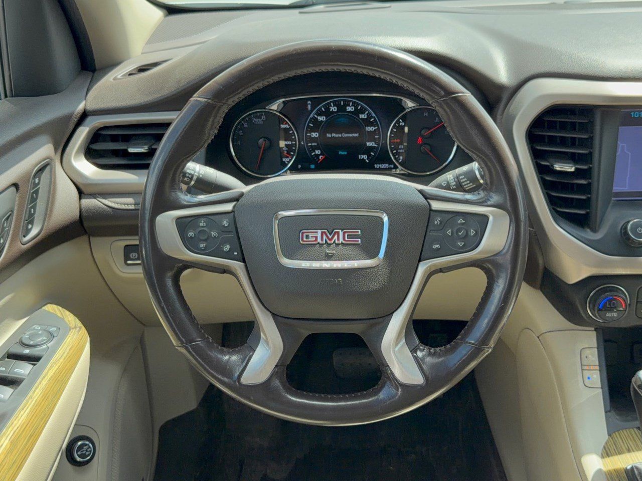 Used 2019 GMC Acadia Denali FWD image 10