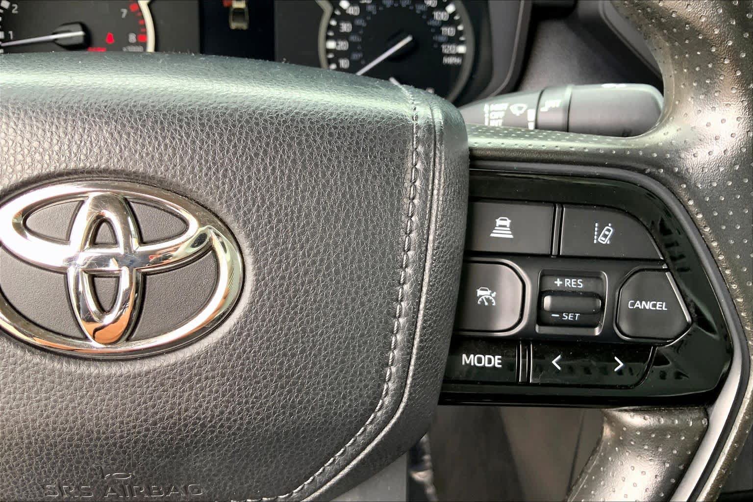 Used 2023 Toyota Tundra SR5 w/ SR5 Convenience Package AWD/4WD image 25