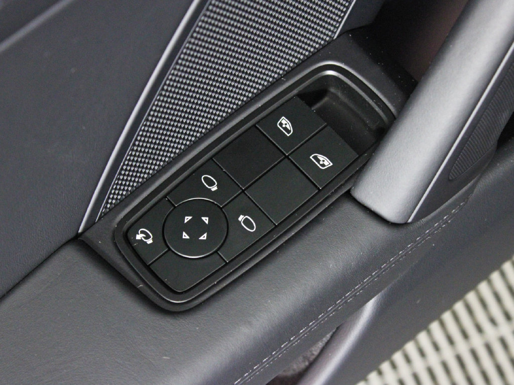 Certified 2025 Porsche 911 Carrera RWD image 16