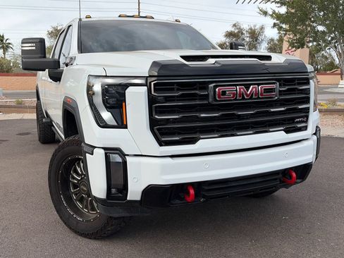 Used 2024 GMC Sierra 3500 AT4 w/ AT4 Premium Plus Package image 4