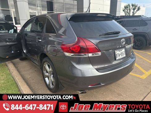 Used 2013 Toyota Venza XLE image 3