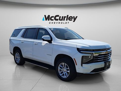 Used 2025 Chevrolet Tahoe LT AWD/4WD image 1