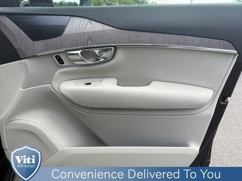 Certified 2023 Volvo XC90 T8 Plus w/ Protection Package Premier image 28