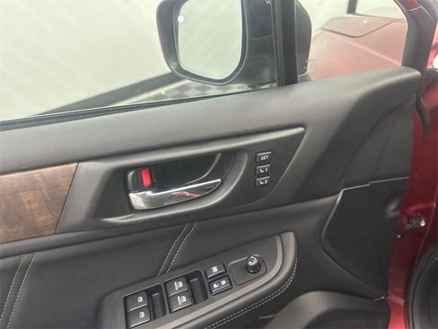 Used 2018 Subaru Outback 2.5i Limited image 12