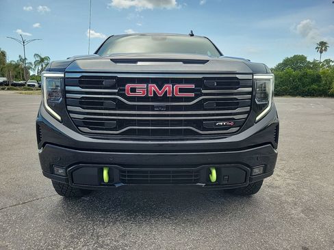 Used 2023 GMC Sierra 1500 AT4 w/ AT4 Premium Package AWD/4WD image 3