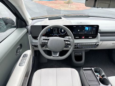New 2026 Hyundai Ioniq 5 Limited image 15