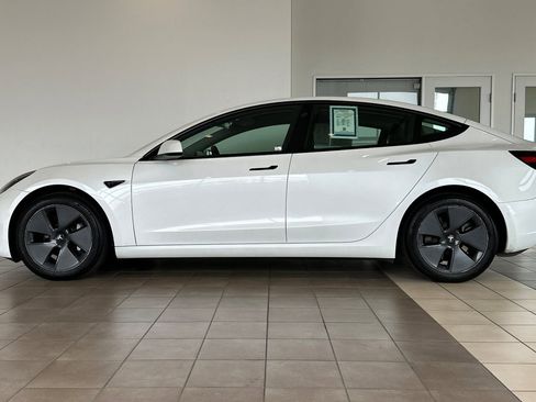 Used 2022 Tesla Model 3 Long Range image 7