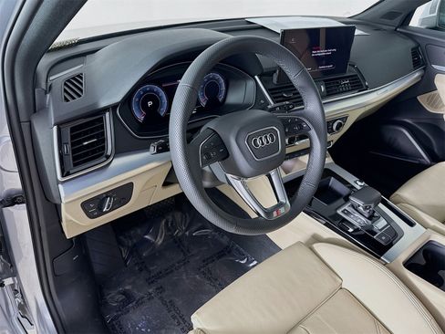 Certified 2025 Audi Q5 2.0T Premium Plus w/ Premium Plus Package image 9