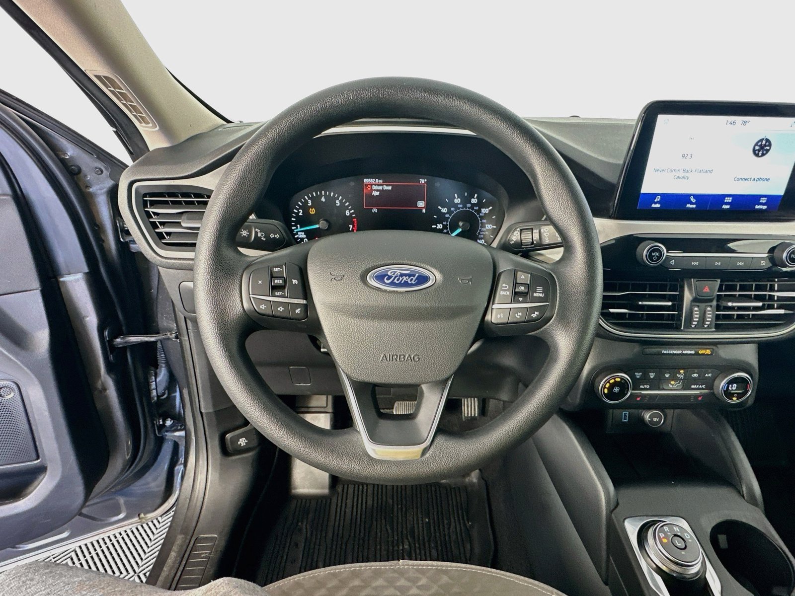 Used 2020 Ford Escape SE FWD image 11