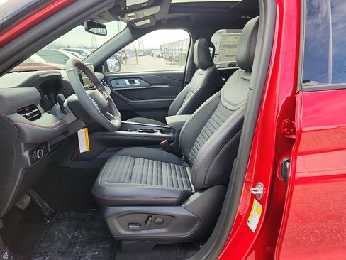 New 2026 Ford Explorer ST-Line image 9