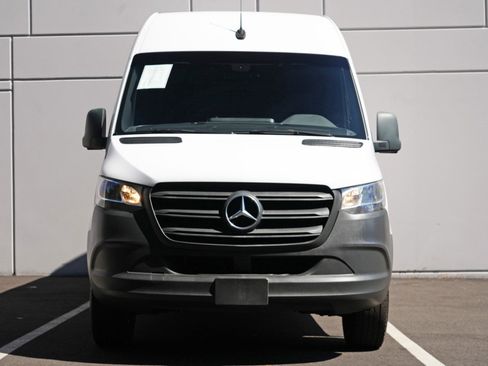 Used 2023 Mercedes-Benz Sprinter 2500 image 6