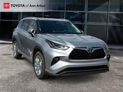 Used 2023 Toyota Highlander Limited