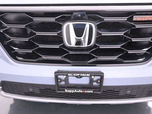 Used 2024 Honda Pilot TrailSport image 23