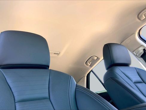 Certified 2025 Buick Envision Preferred AWD/4WD image 14