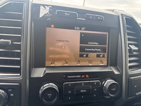 Used 2018 Ford F150 XLT w/ Equipment Group 302A Luxury RWD image 14