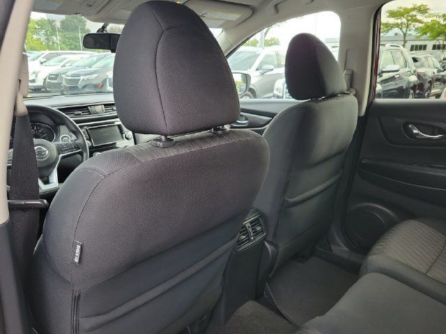 Used 2018 Nissan Rogue SV AWD/4WD image 26