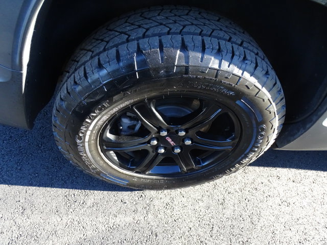 Certified 2023 GMC Acadia AT4 AWD/4WD image 30