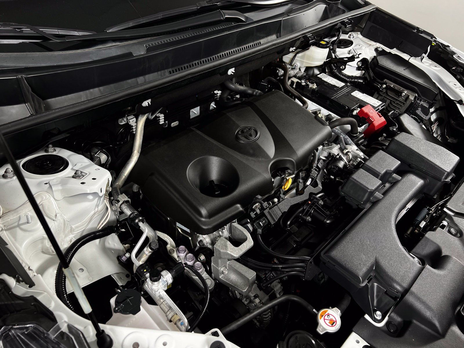 Certified 2024 Toyota RAV4 LE FWD image 10