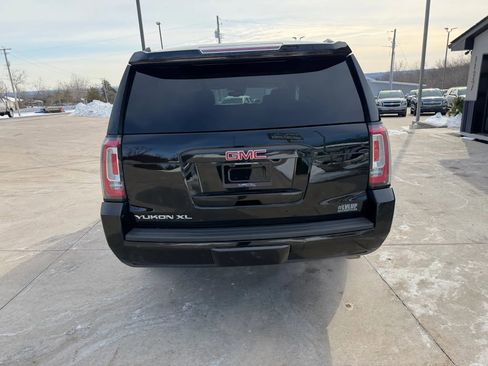 Used 2019 GMC Yukon XL SLT image 8