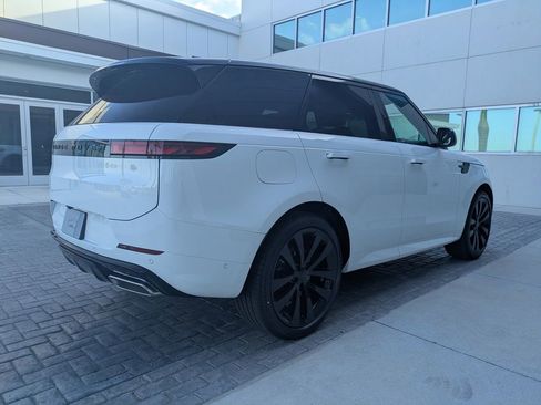 New 2026 Land Rover Range Rover Sport Dynamic SE image 5