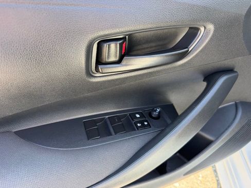 Used 2024 Toyota Corolla LE FWD image 21