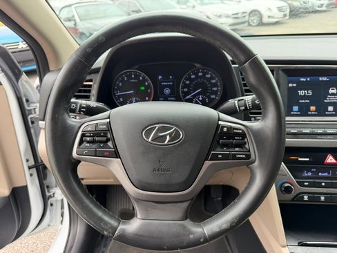 Used 2017 Hyundai Elantra Value Edition FWD image 37