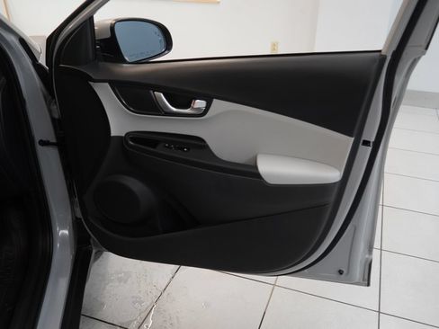 Used 2022 Hyundai Kona SEL w/ Convenience Package AWD/4WD image 26