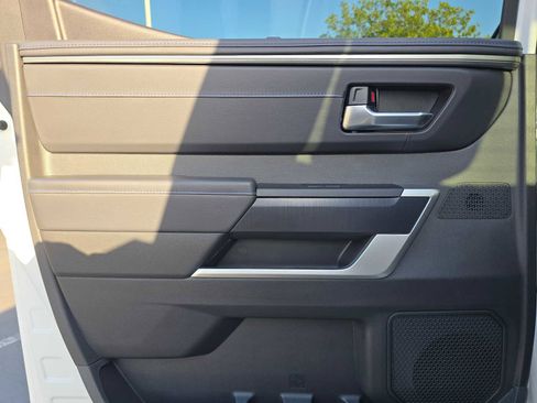 Used 2025 Toyota Tundra Platinum image 15