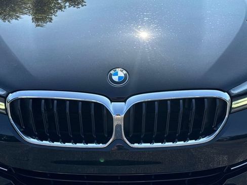 Used 2023 BMW 540i w/ Premium Package RWD image 8