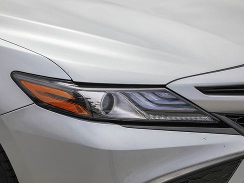Used 2024 Toyota Camry XSE FWD image 8