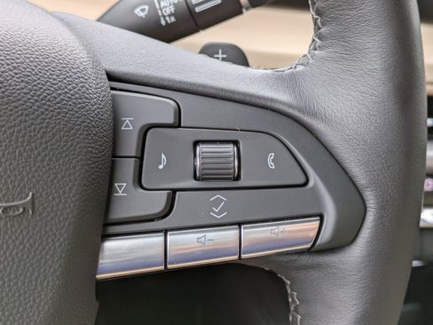 Used 2025 Cadillac XT4 Premium Luxury w/ Technology Package image 24