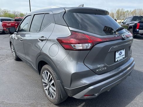 Used 2023 Nissan Kicks SV image 7