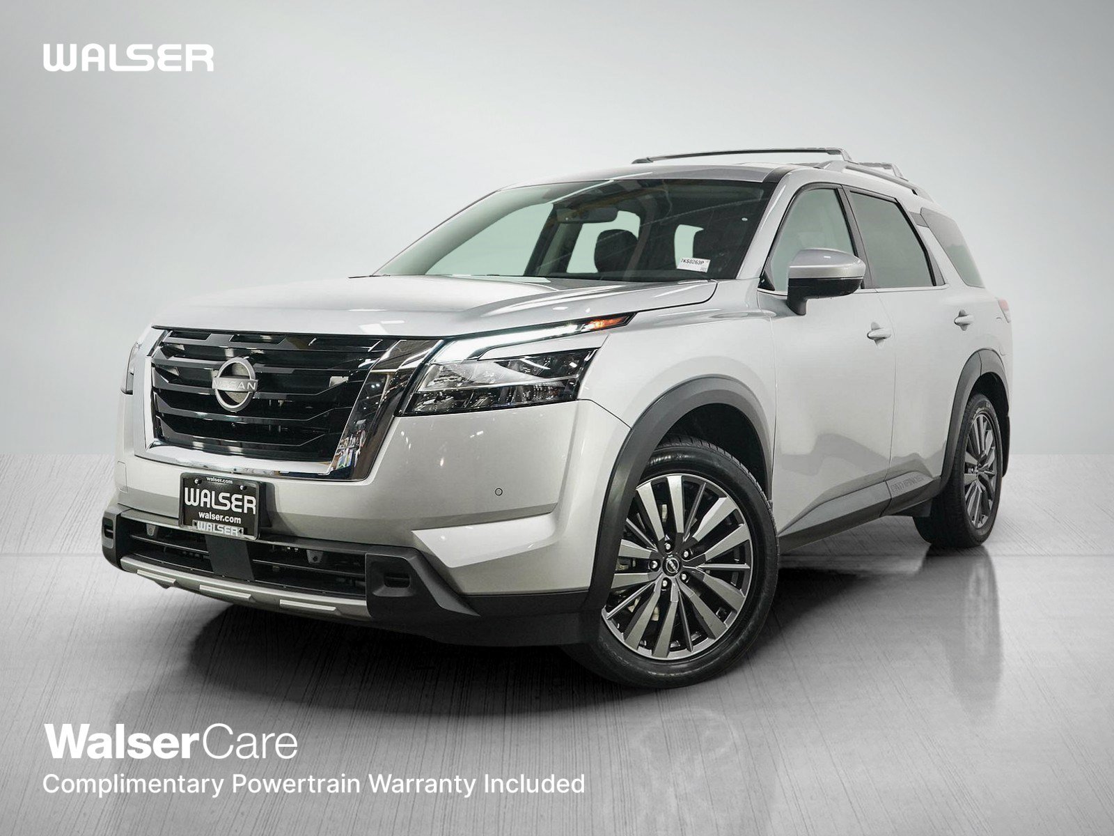 Used 2024 Nissan Pathfinder SL w/ SL Premium Package AWD/4WD image 1