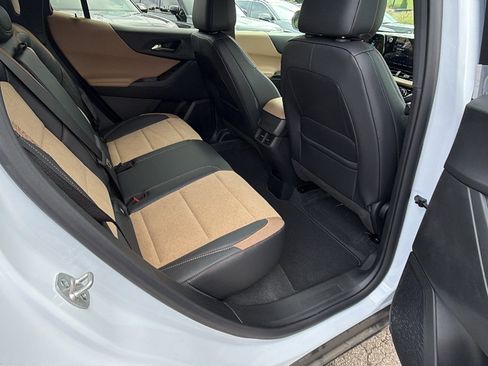 Used 2026 Chevrolet Equinox ACTIV w/ Safety and Technology Package FWD image 21