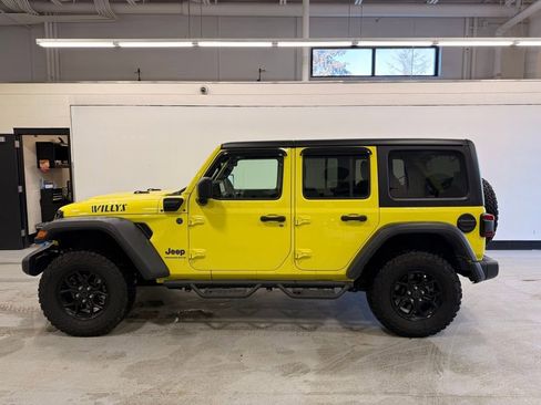 Used 2024 Jeep Wrangler Unlimited image 2