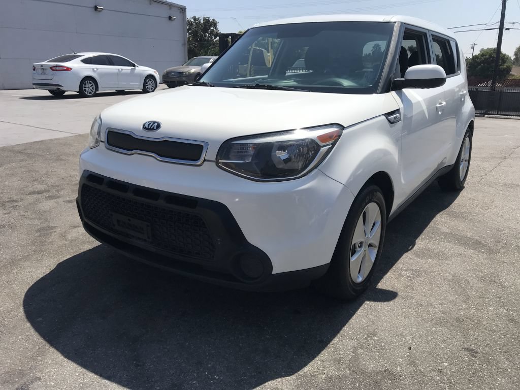 Used 2015 Kia Soul FWD image 1