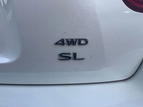 Used 2017 Nissan Pathfinder SL image 13